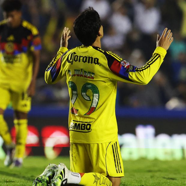 Ramón Juárez, del Club América, en partido de la Liga MX